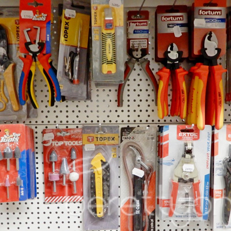 SZABÓ szerszámcentrum 23